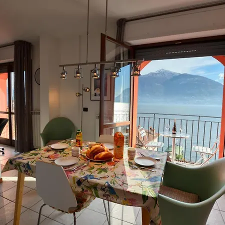 View Golden Triangle Apartment Acquaseria
