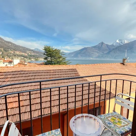 View Golden Triangle Apartment