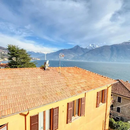 View Golden Triangle Acquaseria