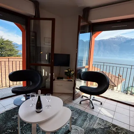 View Golden Triangle * Acquaseria